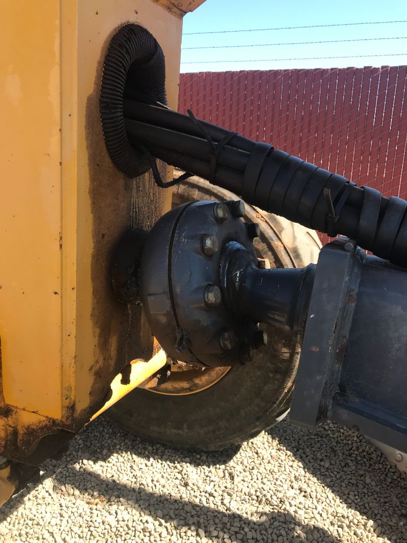 2010 DEERE 872GP - Image 17